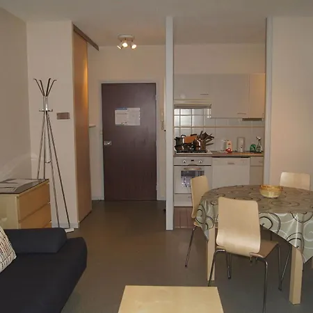 Cosy In With Balcony Holiday home *